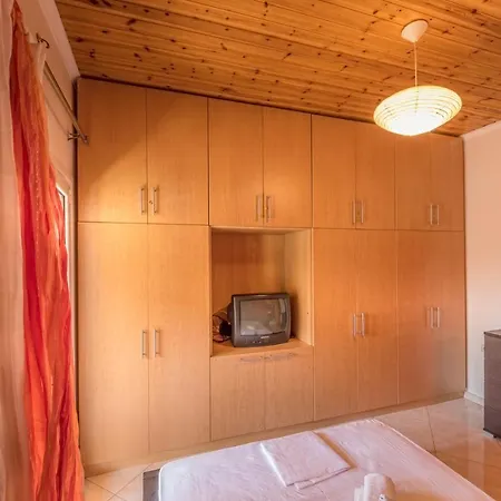 Elisavet Apts شقة