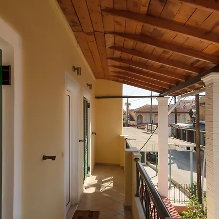 Elisavet Apts Apartment