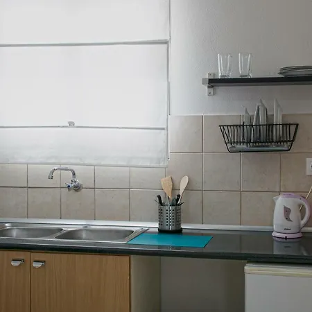 Elisavet Apts 카보스