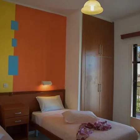 Elisavet Apts * 카보스