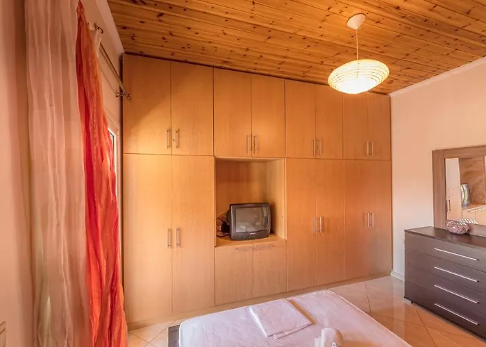 Elisavet Apts Apartment
