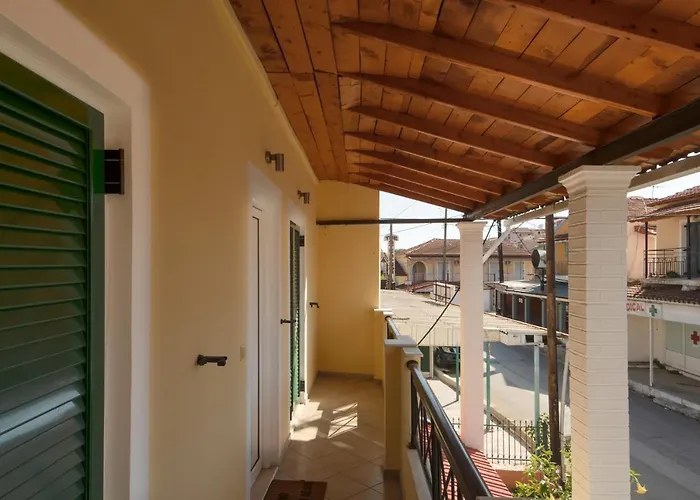 Elisavet Apts Apartment