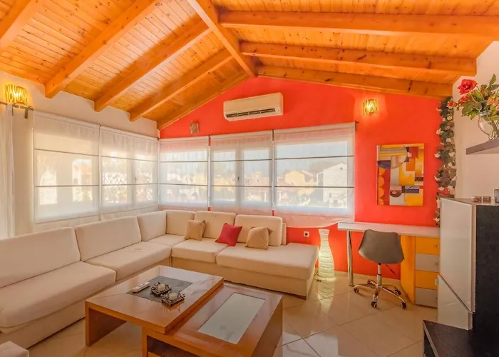 Apartment Elisavet Apts *