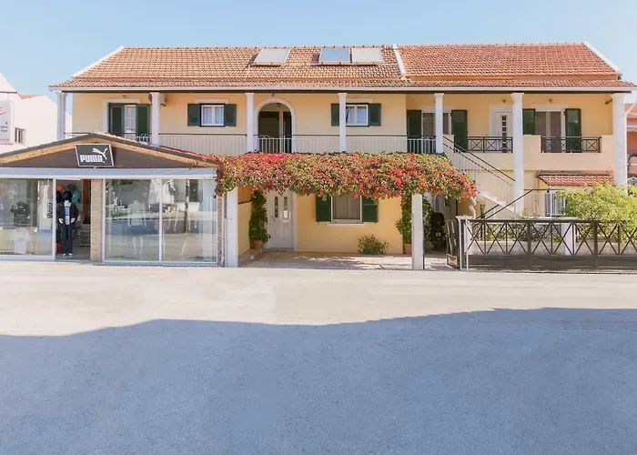 Elisavet Apts *