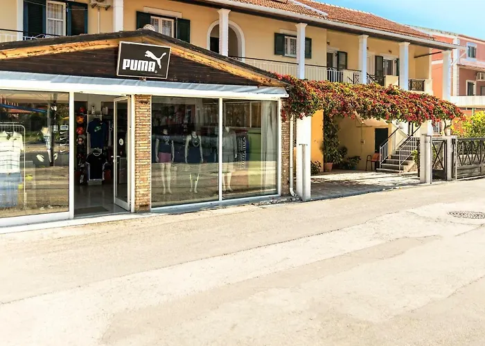 Elisavet Apts