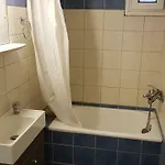Elisavet Apts * Kávos