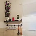 Elisavet Apts *
